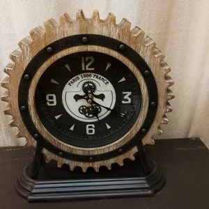 horloge de table bois verre metal engrenage cadran noir